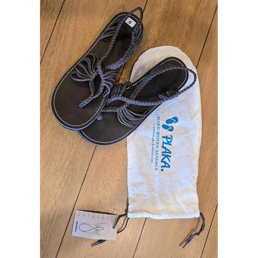 Plaka Women’s Sandals – Size 9 – Taupe Seashell